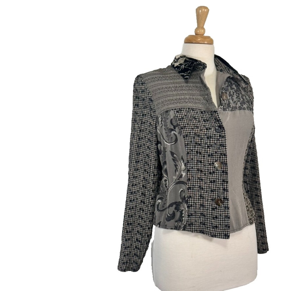 Lucia Lukken Medium Velvet Patwork Button Up Blouse VTG Black White Gray Pattern